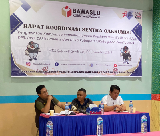 PERKUAT PENGAWASAN PEMILU BAWASLU KUTAI BARAT GELAR RAKOR SENTRA GAKKUMDU